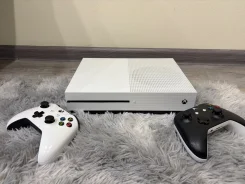 Microsoft Xbox One S ����