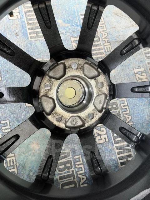 OZ Racing Force. 7.0x17", 5x114.3, ET48, �� 73,1���. ����