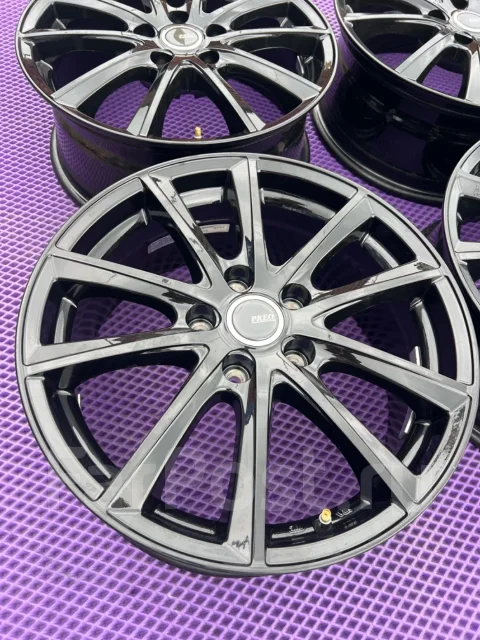 RW Premium. 7.0x17", 5x114.3, ET45 ����