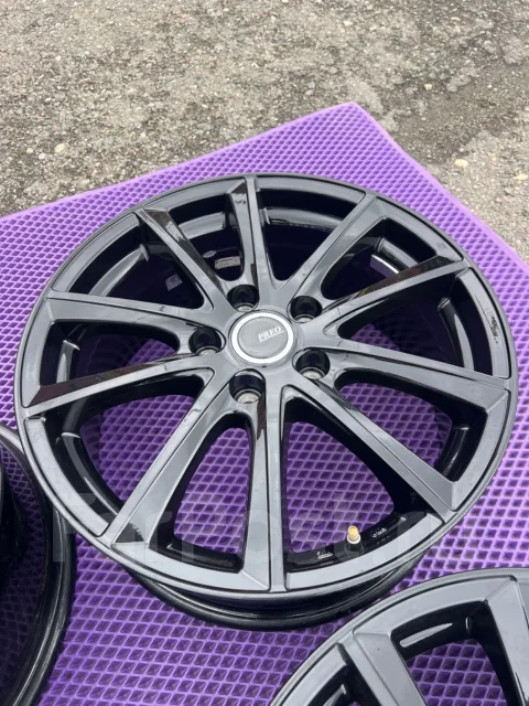 RW Premium. 7.0x17", 5x114.3, ET45 ����