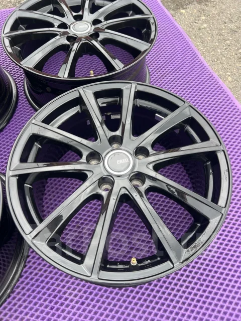 RW Premium. 7.0x17", 5x114.3, ET45 ����