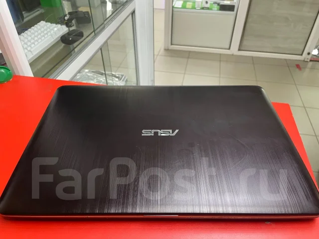 Asus VivoBook D540MB. 15.6", 1,1����, ��� 4 ��, ���� 500���, WiFi: 1, Bluetooth: 1, ����������� �� 6��. ����
