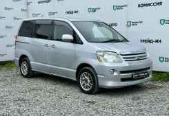 Toyota Noah. �������, 4wd, 2.0 (155��.�.), ������, 227 000����. �� ����