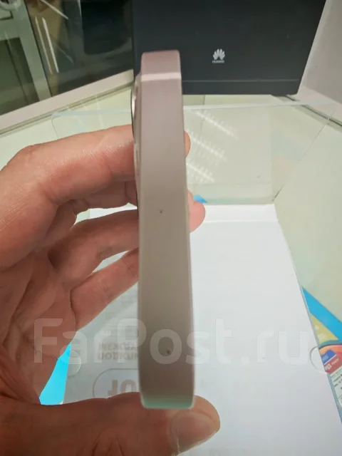 Apple iPhone 13. �/�, 256 ��, �������, 4G LTE, eSIM ����