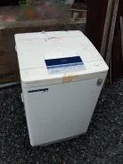 Hitachi ����
