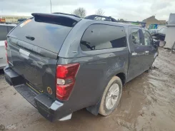 Isuzu D-MAX. RZ4E ����