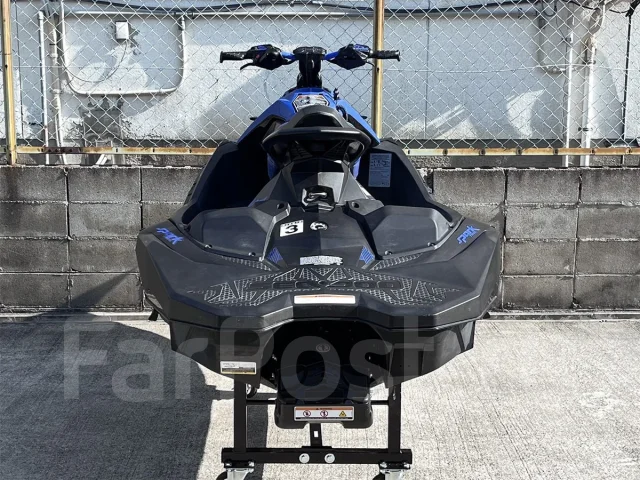 BRP Sea-Doo Spark Trixx. 2022 ���. ��� ����� �� ������������ ����