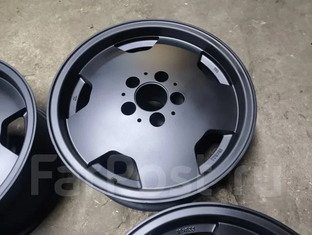 Runs. 8.0x16", 5x114.3, ET10, �� 72���. ����