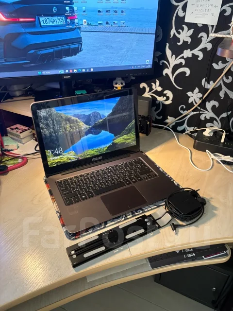 Asus ZenBook. 13", 2,7����, ��� 8 ��, ���� 256���, WiFi: 1, Bluetooth: 1, ����������� �� 4��. ����