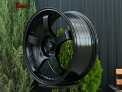 Advan Racing GT. 8.0x18", 5x114.3, ET38, �� 73,1���. ����