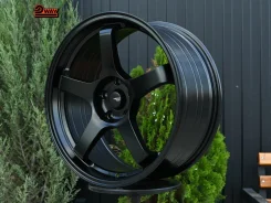 Advan Racing GT. 8.5x19", 5x114.3, ET38, �� 73,1���. ����