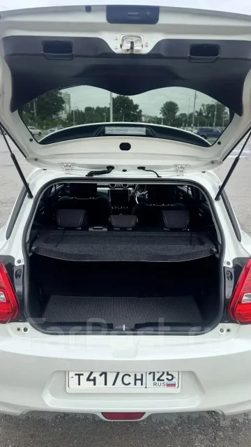 Suzuki Swift. �������, ��������, 1.0 (102��.�.), ������, 125 824����. �� ����
