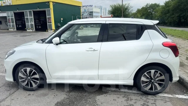 Suzuki Swift. �������, ��������, 1.0 (102��.�.), ������, 125 824����. �� ����
