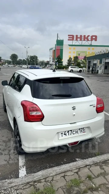 Suzuki Swift. �������, ��������, 1.0 (102��.�.), ������, 125 824����. �� ����