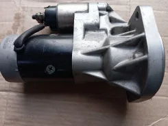 ������� Nissan Atlas QD32 STR6008 ����