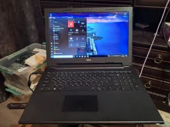 Dell. 15.4", 1,7����, ��� 4 ��, ���� 256���, WiFi: 1, Bluetooth: 1, ����������� �� 3��. ����