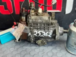 ���� � �������� ������������ Toyota Hilux Surf 221005B301 LN130G 2LTE 221005B301 ����