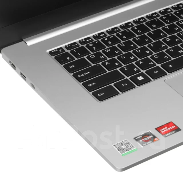 Infinix XBook 15. 15.6", 4,6����, ��� 16 ��, ���� 512���, WiFi: 1, Bluetooth: 1, ����������� �� 8��. ����