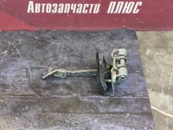 ������������ ����� Renault Duster 804305879R 804305879R ����