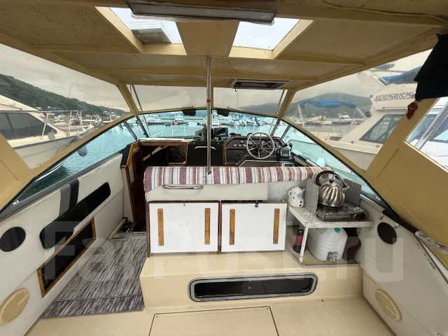 Searay Sundancer. ����� 9,5��., ��������� ������������, 500��.�., ������ ����
