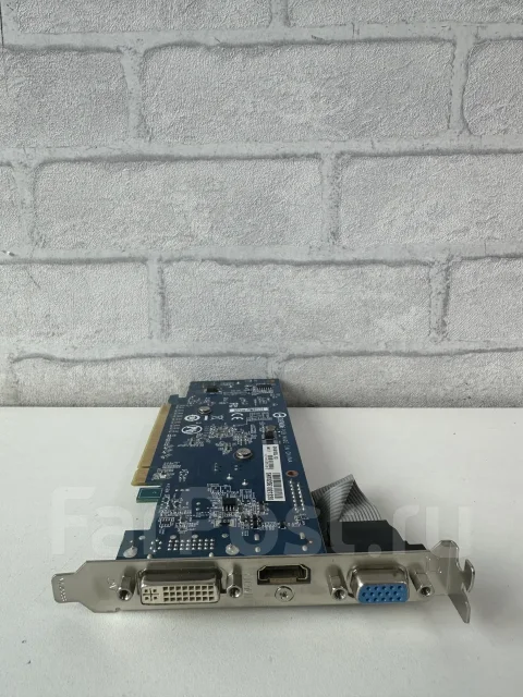 GeForce GT 210 ����