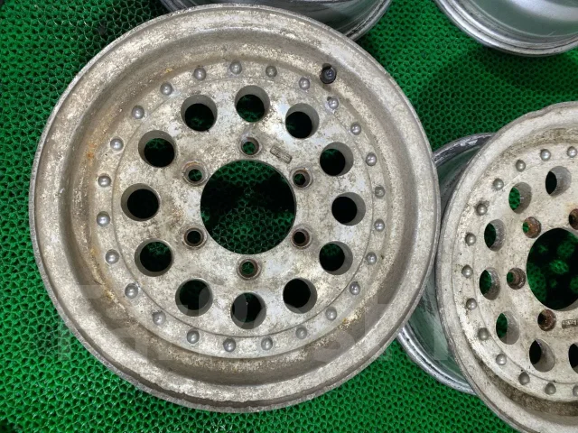 Vianor. 6.0x15", 6x139.7, ET22 ����