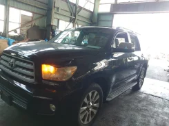 Toyota Sequoia. 5TDDW5G11BS053110 ����
