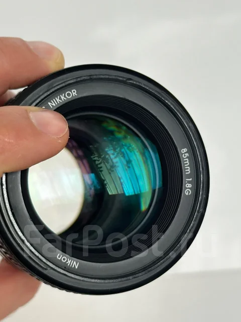 Nikon. ������� ������� 72 �� ����