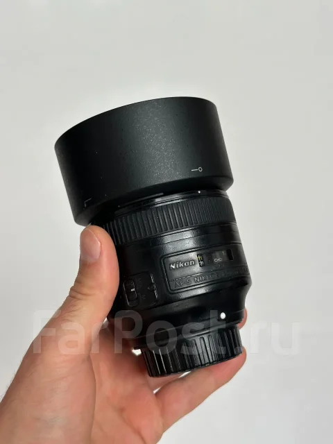 Nikon. ������� ������� 72 �� ����