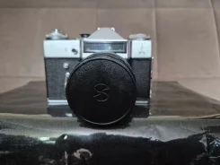 �����-� ����