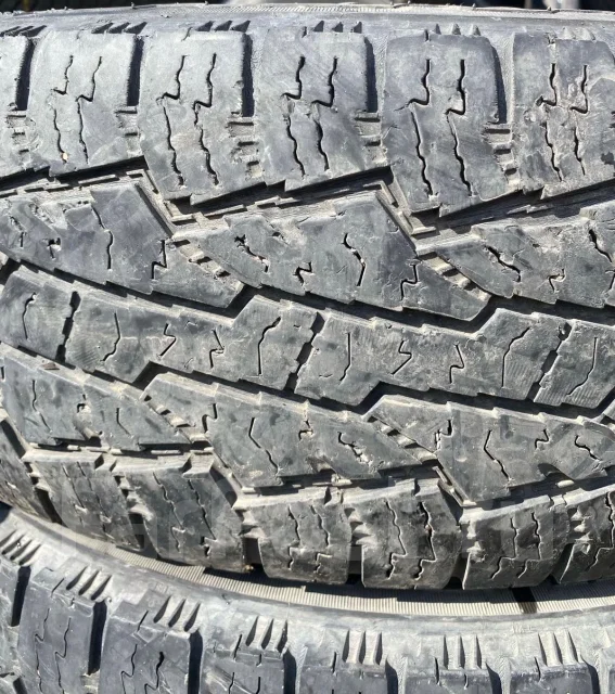 Nokian Rotiiva AT. ����� at, �/�, ����� 50 % ����