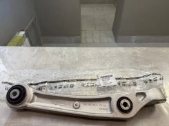 ����� �������� ������ VAG 4M0407152F (�����) 4M0407152F ����