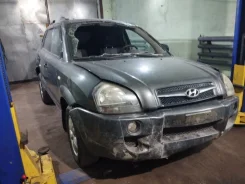Hyundai Tucson. KMHJM81BP9U005143, G4GC ����