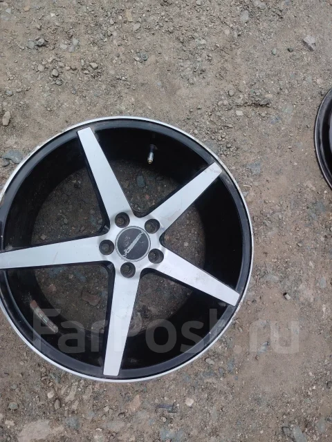Vossen. 7.5x17", 5x100 ����