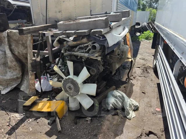 Isuzu Giga ����