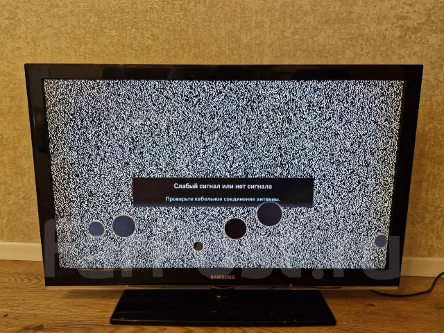 Samsung LE40C530. LED ����