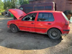 Volkswagen Golf. AKL ����