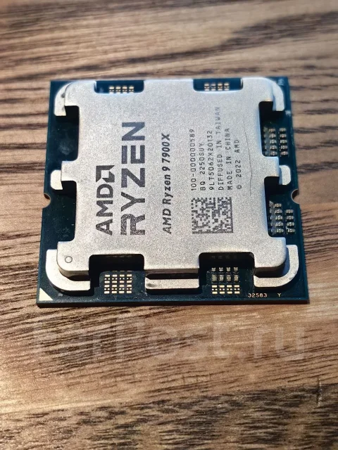 AMD Ryzen 9 7900X ����