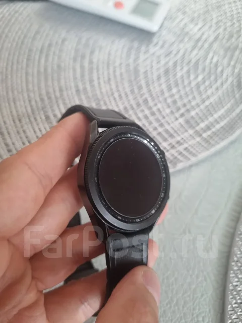 Samsung Galaxy Watch3 ����