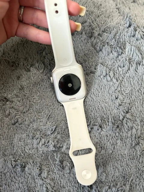 Apple Watch SE 2. GPS ����