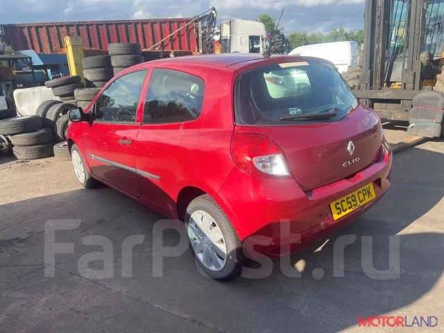 ��������� Renault Clio 2009-2012 21372668 8200654541 ����