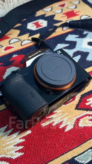 Sony Alpha ILCE-7 ����