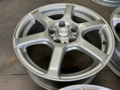 Yokohama Laycea. 6.5x16", 5x114.3, ET35, �� 73,1���. ����