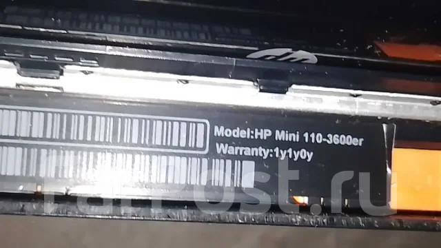 HP Mini 110-3600er. 10.1", 1,7����, ��� 2048 ��, ���� 250���, WiFi: 1, Bluetooth: 1 ����