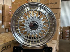 Vossen. 6.5x16", 5x100, 5x114.3, ET35, �� 73,1���. ����