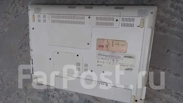 Samsung Q320. 13.4", 2,2����, ��� 2048 ��, ���� 120���, WiFi: 1 ����