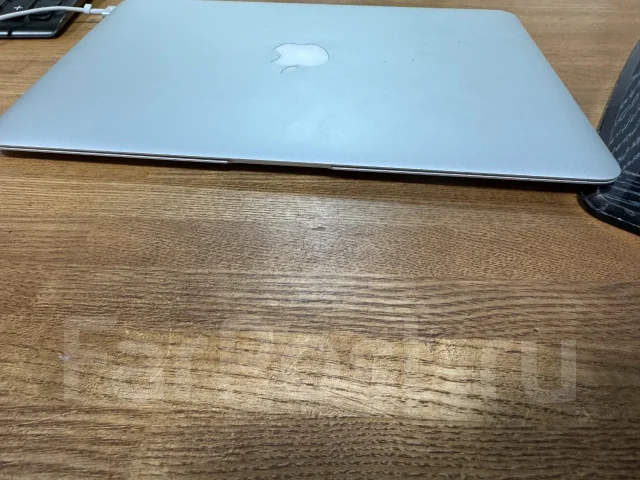 Apple MacBook Air 13. 13" ����