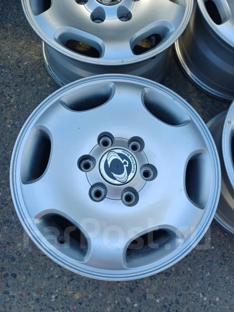 SsangYong. 7.0x16", 6x139.7, ET43, �� 107,1���. ����