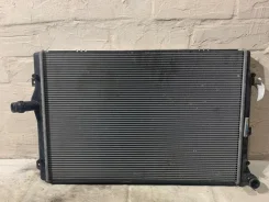 �������� �������� Volkswagen Golf VI 2009-2013 2012 v50 1K0121251DD ������� 1.6 TDI CAYC 1K0121251DD ����
