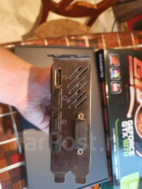 GeForce GTX 1070 ����
